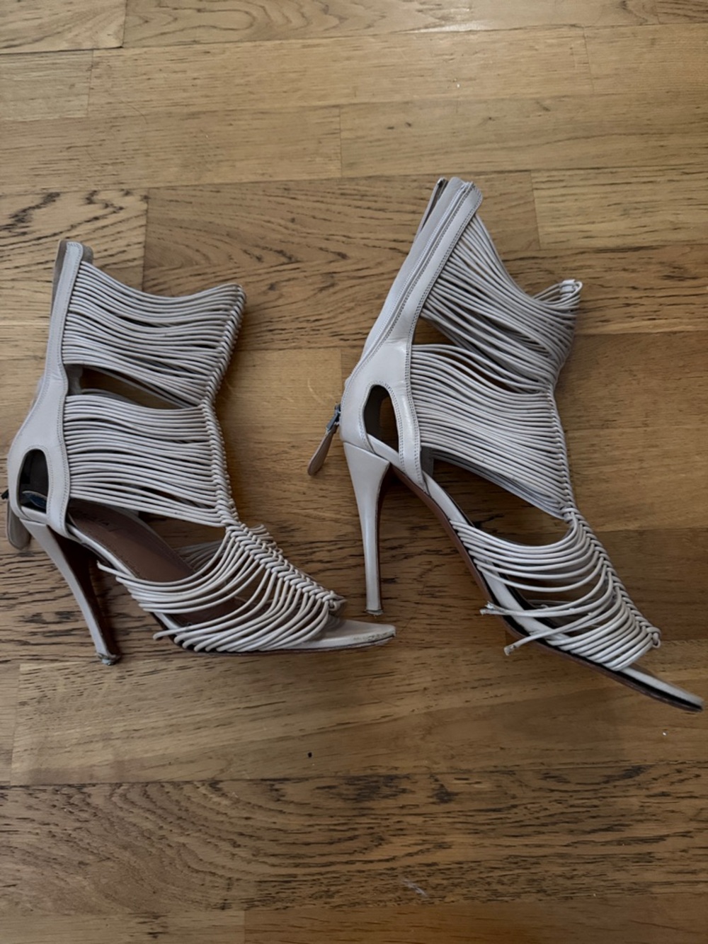 Alaïa vintage Strappy High Heel Sandals in Light Beige